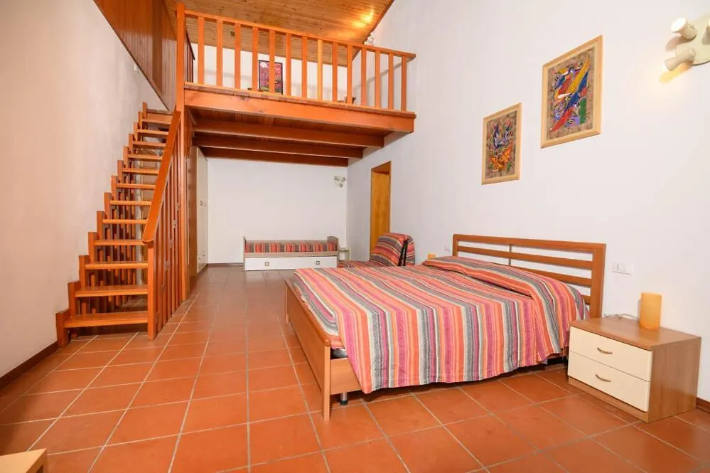 Ghiacci Vecchi Residence Venturina Terme 3*,