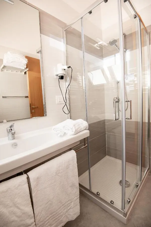 Ghiacci Vecchi Residence Venturina Terme Appart hôtel