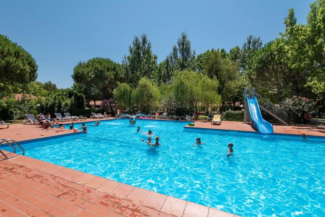 Ghiacci Vecchi Residence Venturina Terme 3*,